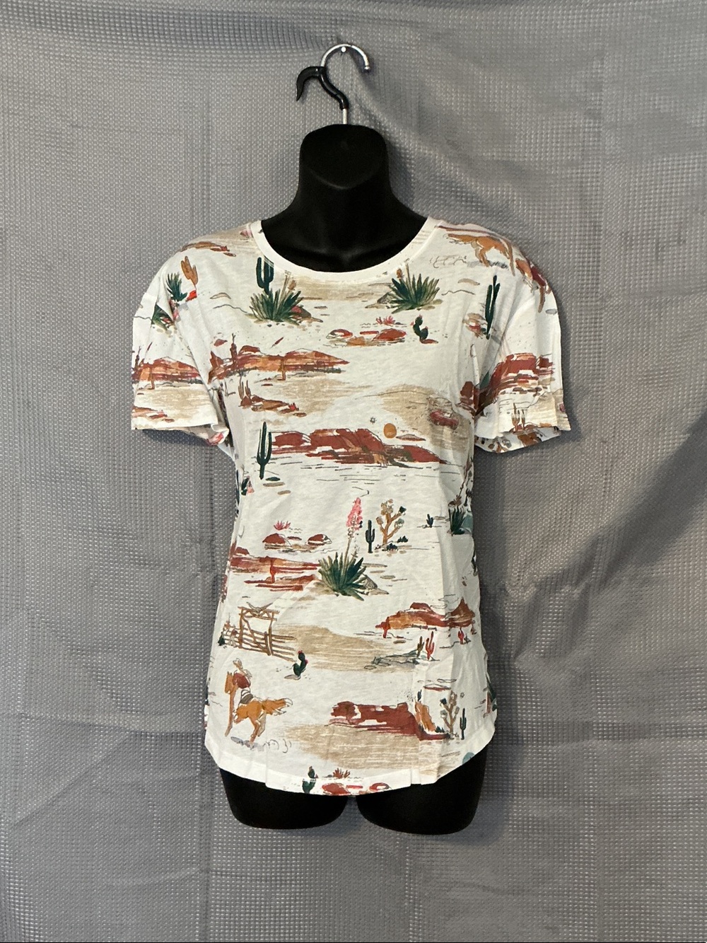Anthropologie White Desert Scene Short Sleeve Tee